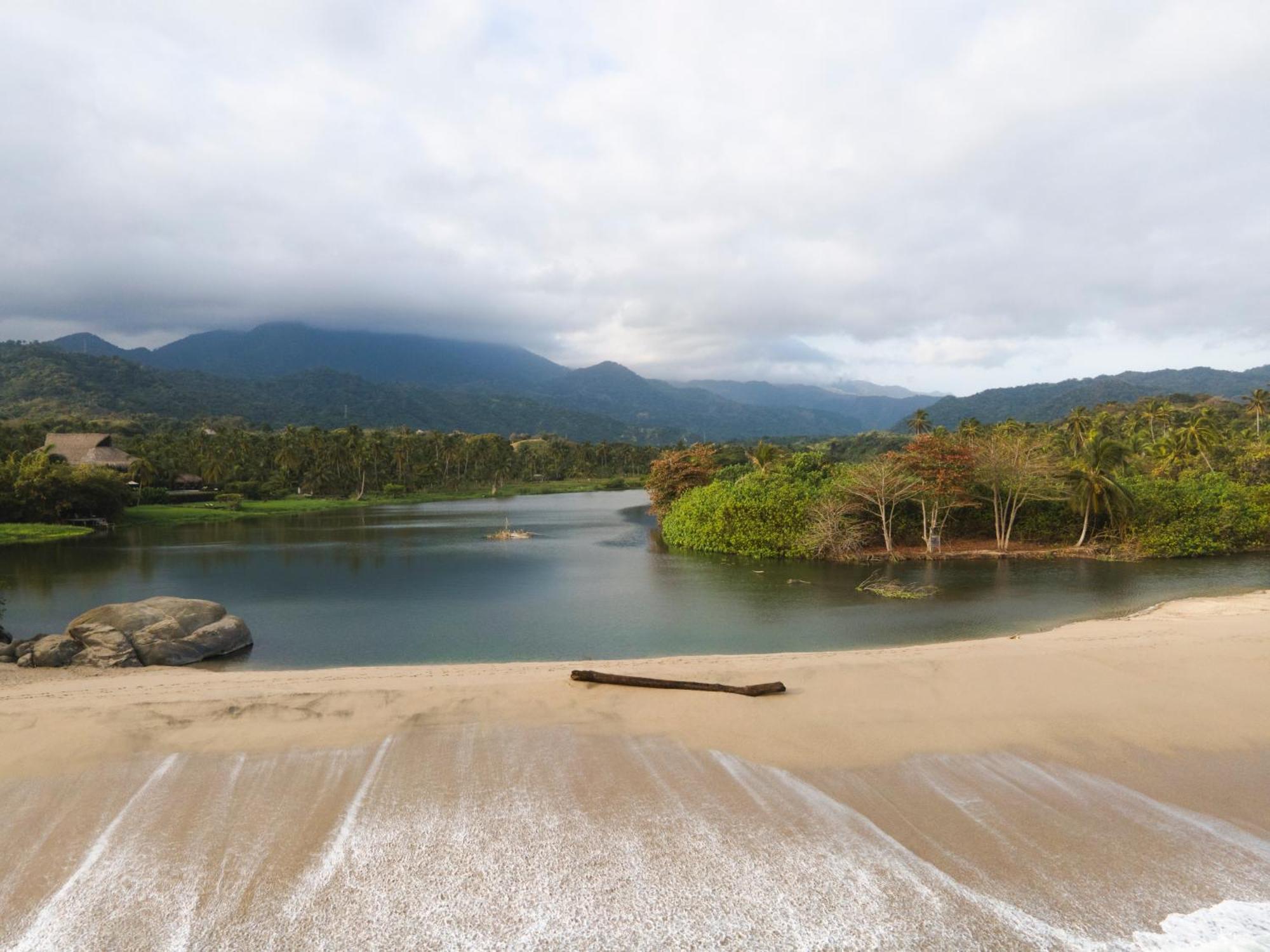 Villa Playa Tayrona, 로스나란조스 외부 사진